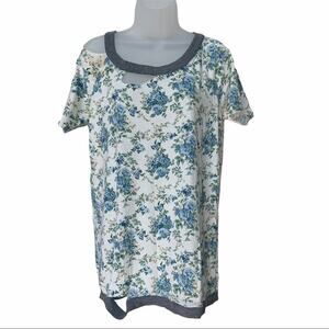NWT CHASER Women's Destroyed Floral Short Sleeve Jersey Top